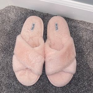 Splendid Slippers
